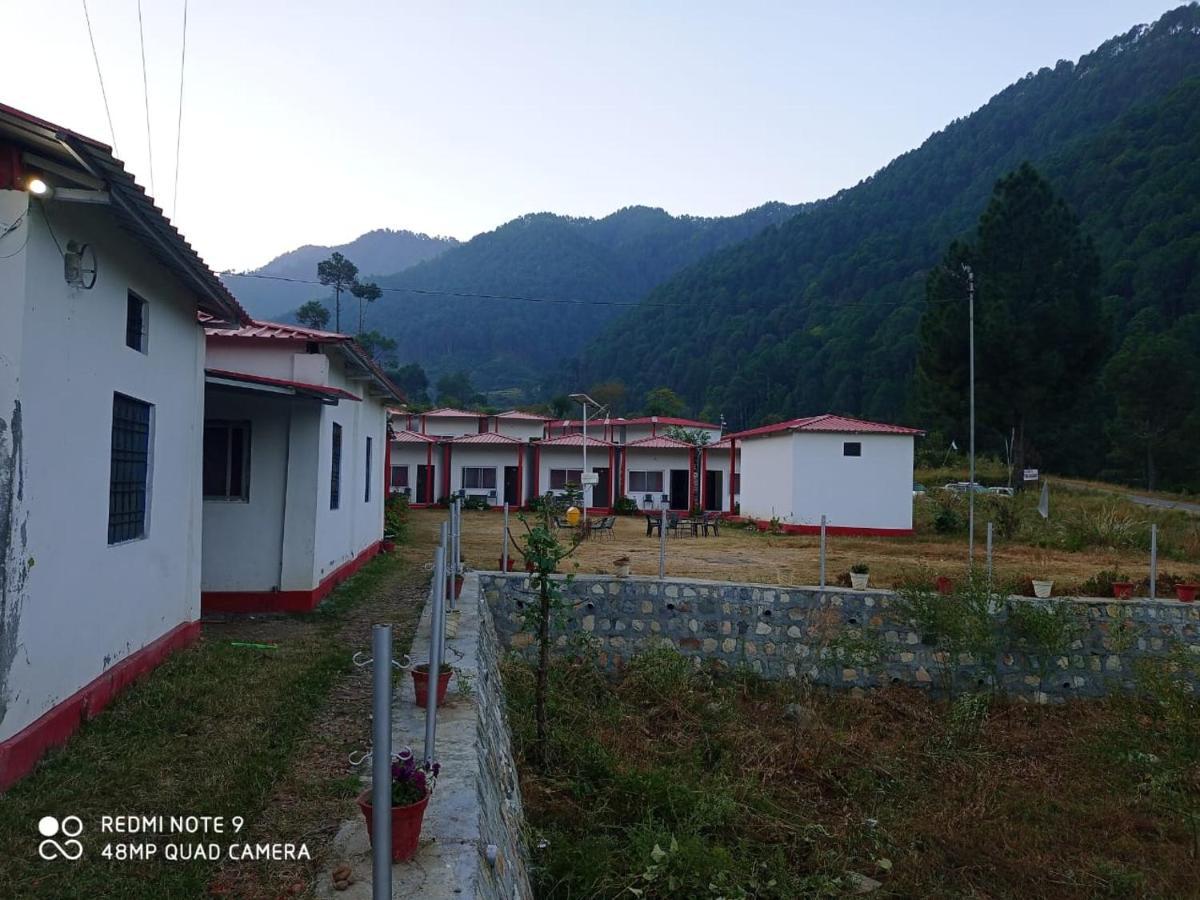 Rigveda Resort Barkot Bagian luar foto