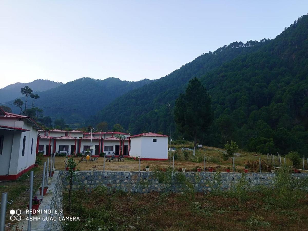 Rigveda Resort Barkot Bagian luar foto
