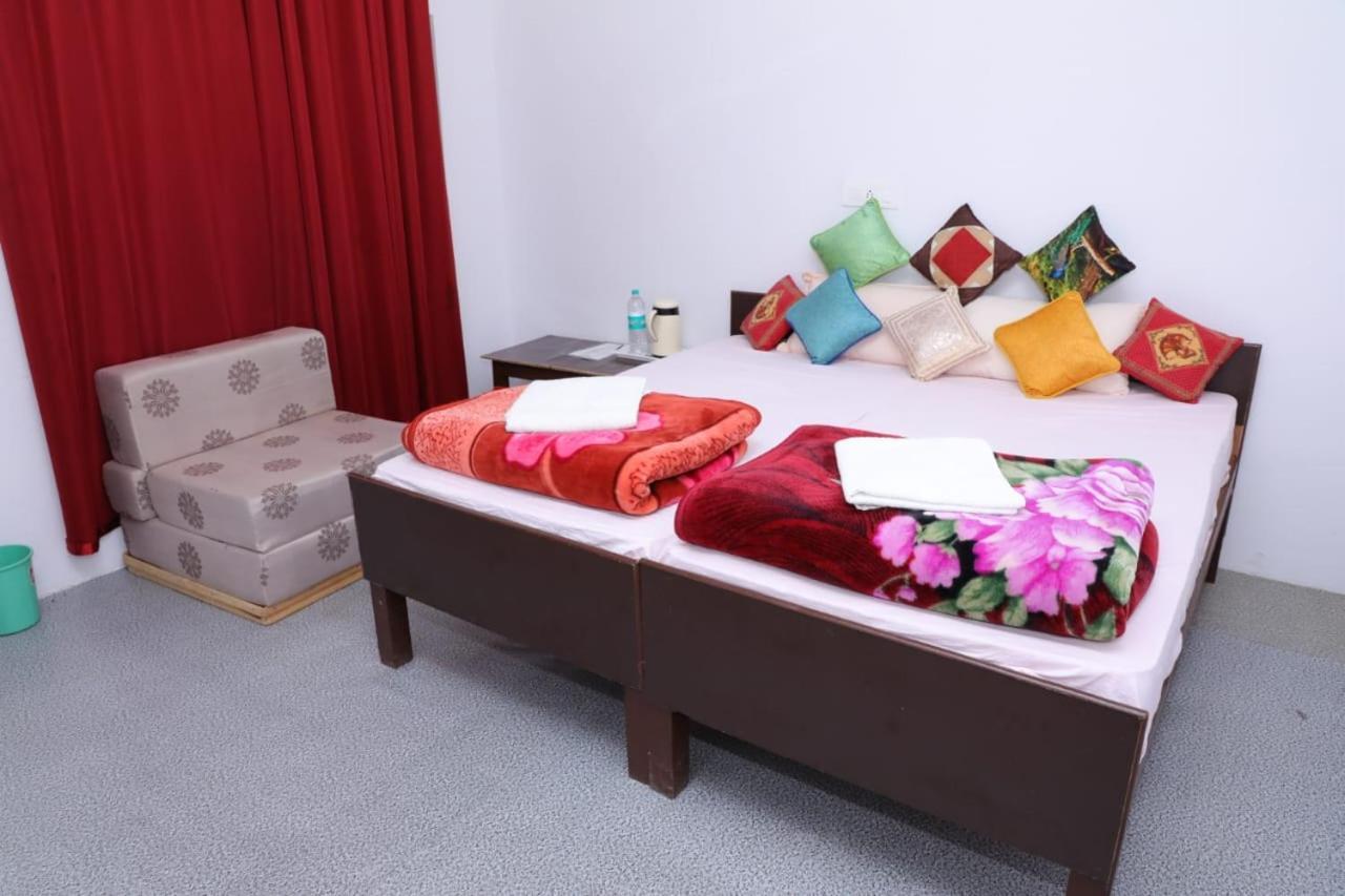 Rigveda Resort Barkot Bagian luar foto
